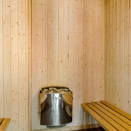 Pet Friendly In Romo With Sauna Feriehus